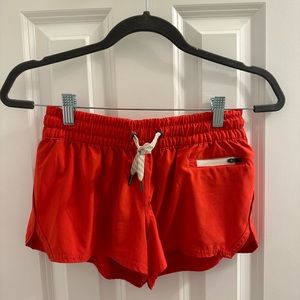 Vuori Shorts